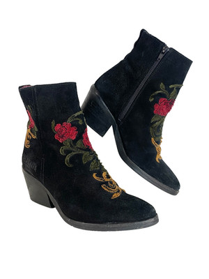 Black suede red floral boots 37 6.5 embroidered booties MALA VITA Spain rose