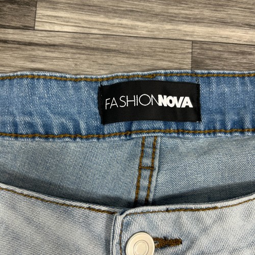 FASHION NOVA High Rise Med Wash Blue Denim Jean Bermuda Shorts Women's Size 14 - Picture 4 of 8