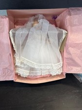 NEW IN BOX Madame Alexander 1570 BRIDE DOLL 14  1976 - Auburn Hair blue eyes