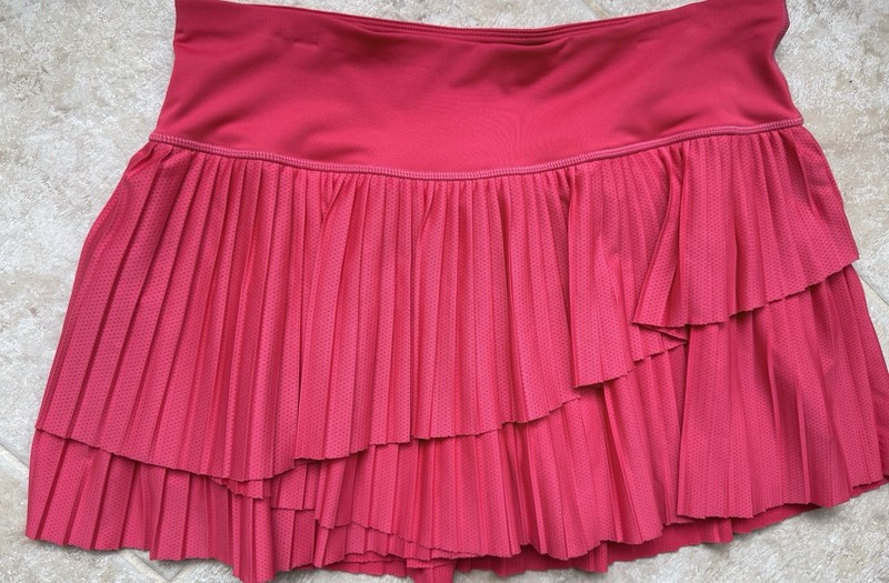 Ladies Ideology Rose Layered Pleated Tennis Skirt, Size M