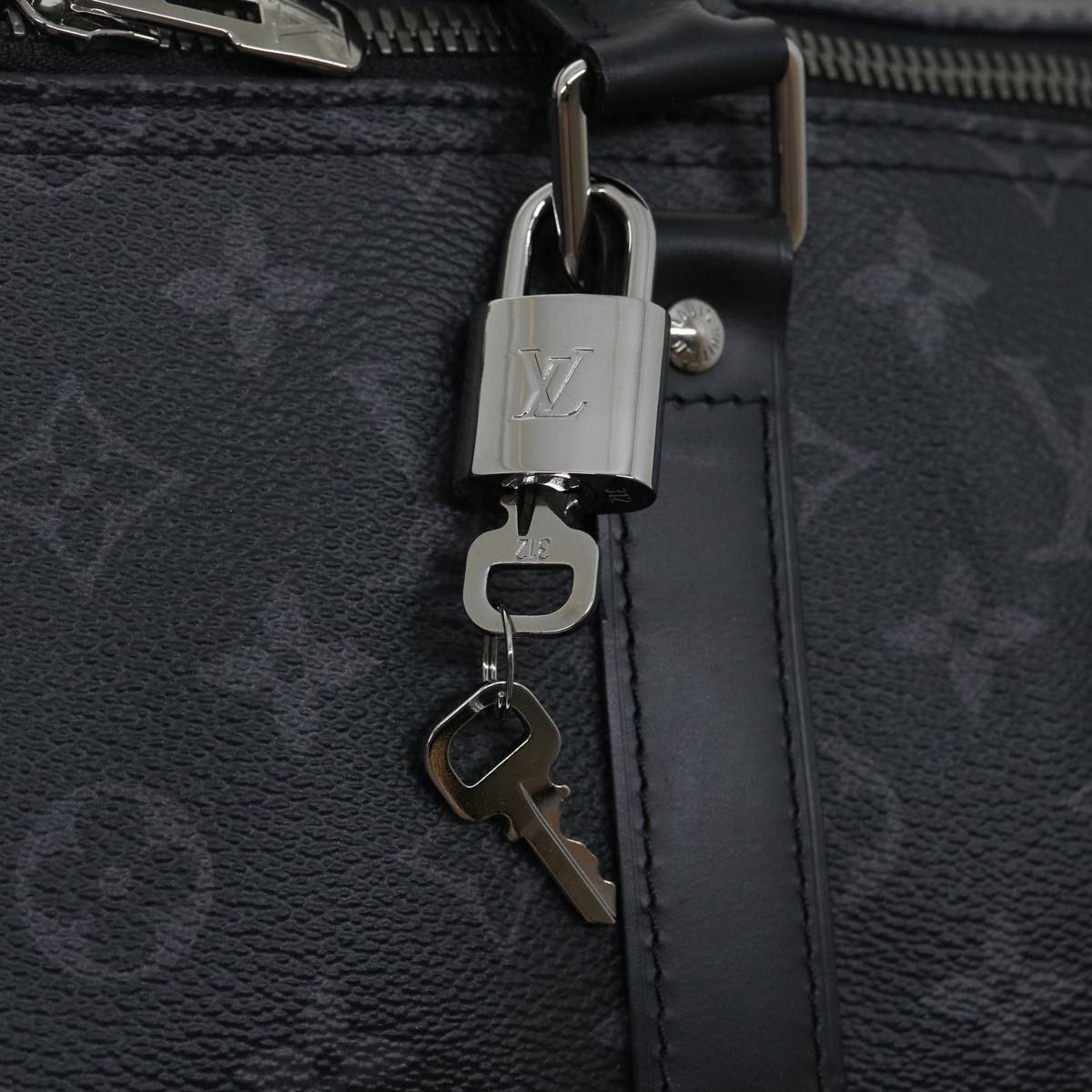 LOUIS VUITTON Eclipse Split Keepall Bandouliere 5… - image 21