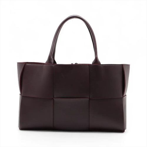 Bottega Veneta Maxi Intrecciato The Arco tote Leather Tote bag Bordeaux