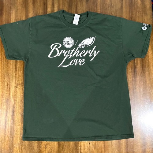 Philadelphia Eagles & 76ers T-Shirt "Brotherly Love" grün