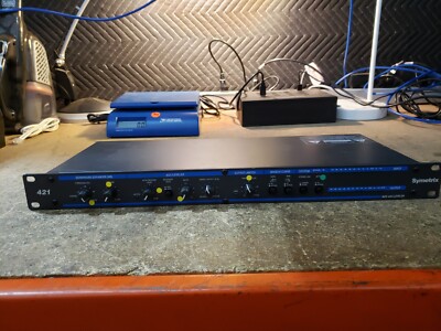 Symetrix 421 AGC-Leveler, Expander Leveler Limiter - Tested Power On Only