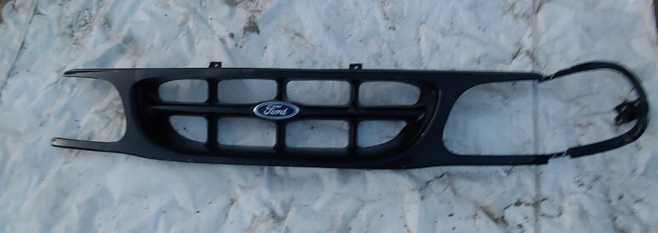 Б/У ОРИГИНАЛЬНАЯ ПЕРЕДНЯЯ РЕШЕТКА РАДИАТОРА 1999 00 01 02 FORD EXPLORER - Изображение 2 из 4