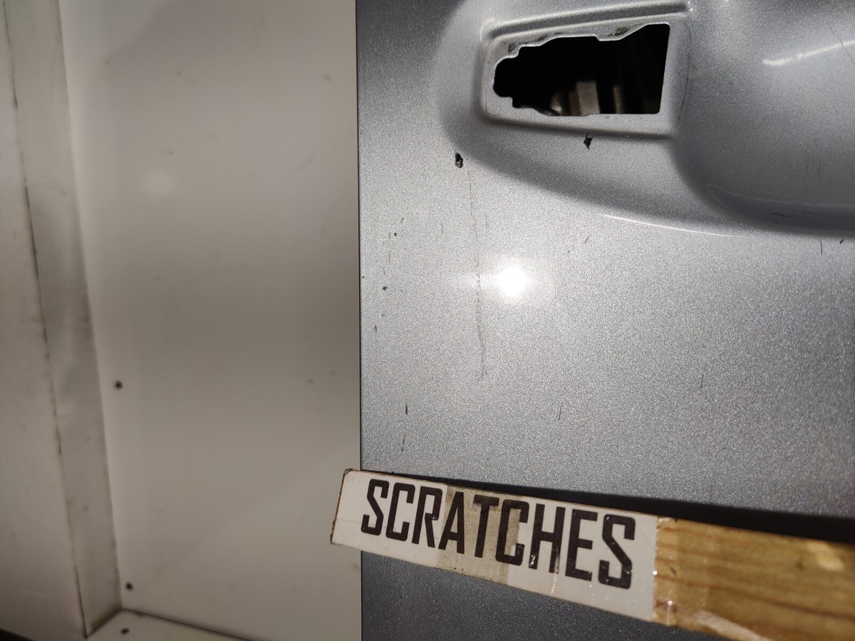 2010-2014 Subaru Outback Front Right Passenger Door Shell | Silver