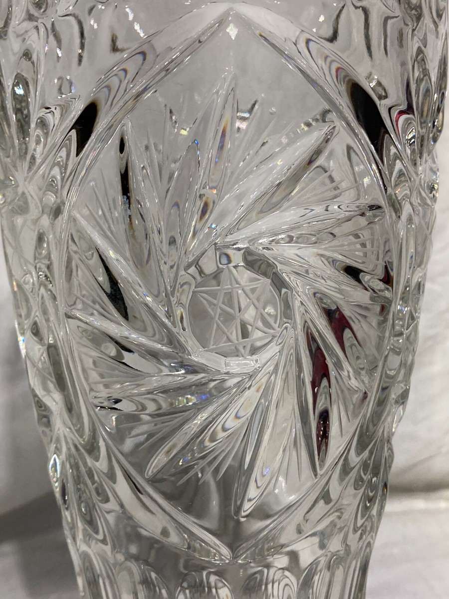 Vntg Kristal Toronto Tall Decorative Round Cut Glass Table Vase