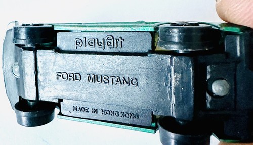 1970s PlayArt Green Ford Mustang Convertible Diecast Metal Toy Car No Windshield - Picture 5 of 5
