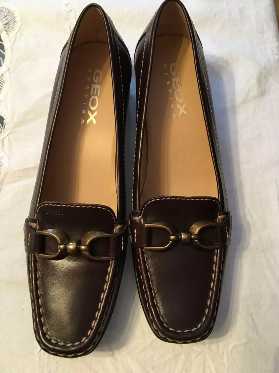 Geox Respira Women 7.5 Leather Loafer with Slight Wedge Buckle Accent NWOB