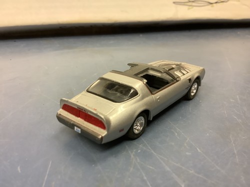 Joe dirt 1979 Pontiac trans am firebird T/A Greenlight 1/64 silver loose - Picture 3 of 5