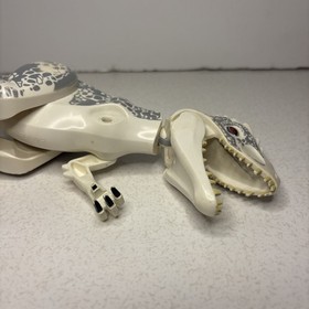 LEGO Indominus Rex Minifigure Jurassic World 75941 White Gray READ