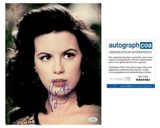 Kate Beckinsale Signed Autographed 11x14 Photo Young Portrait ACOA