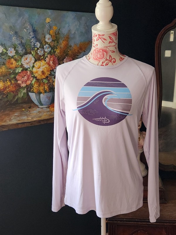 Womens Reel Life Shirt L NWOT!