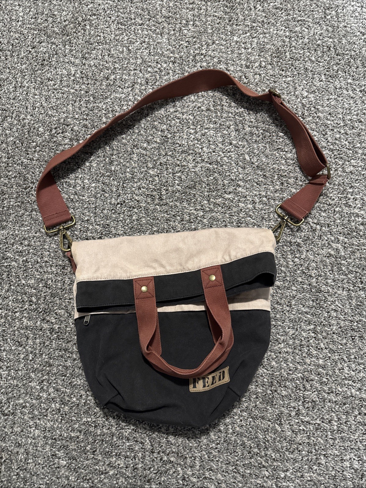 Feed Foldable Crossbody - image 2