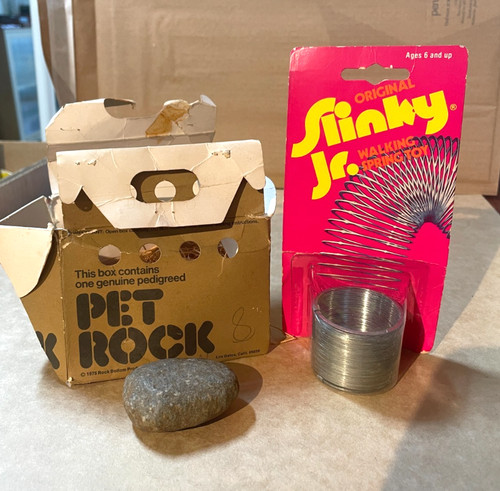 Vintage NOS Unopened Original Slinky Jr. Toy 1975 Pet Rock Box