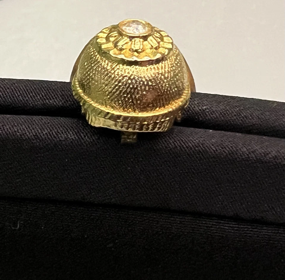 Vintage 50-60’s Black Clutch Evening Bag w/Gold Tone clasp & chain strap 10”x7” - Image 4 of 4