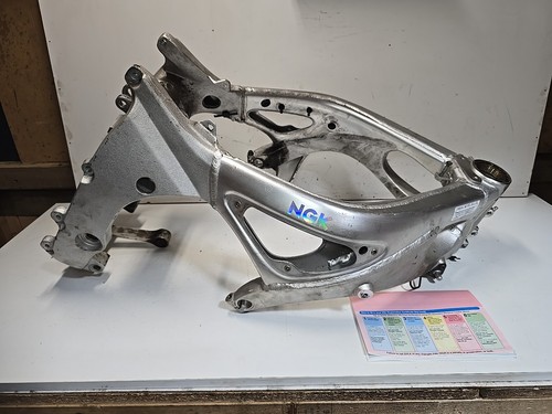 Yamaha R6 5EB 1999 - 2000 Main Frame with V5 - Picture 9 of 16