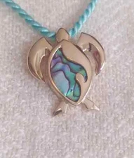 14kt yellow gold Hawaiian Turtle (Kai honu) pendant with Mother of Pearl shell