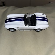 Kinsmart 1/32 Scale 1965 Shelby Cobra 427 Roll back and Go Diecast Car