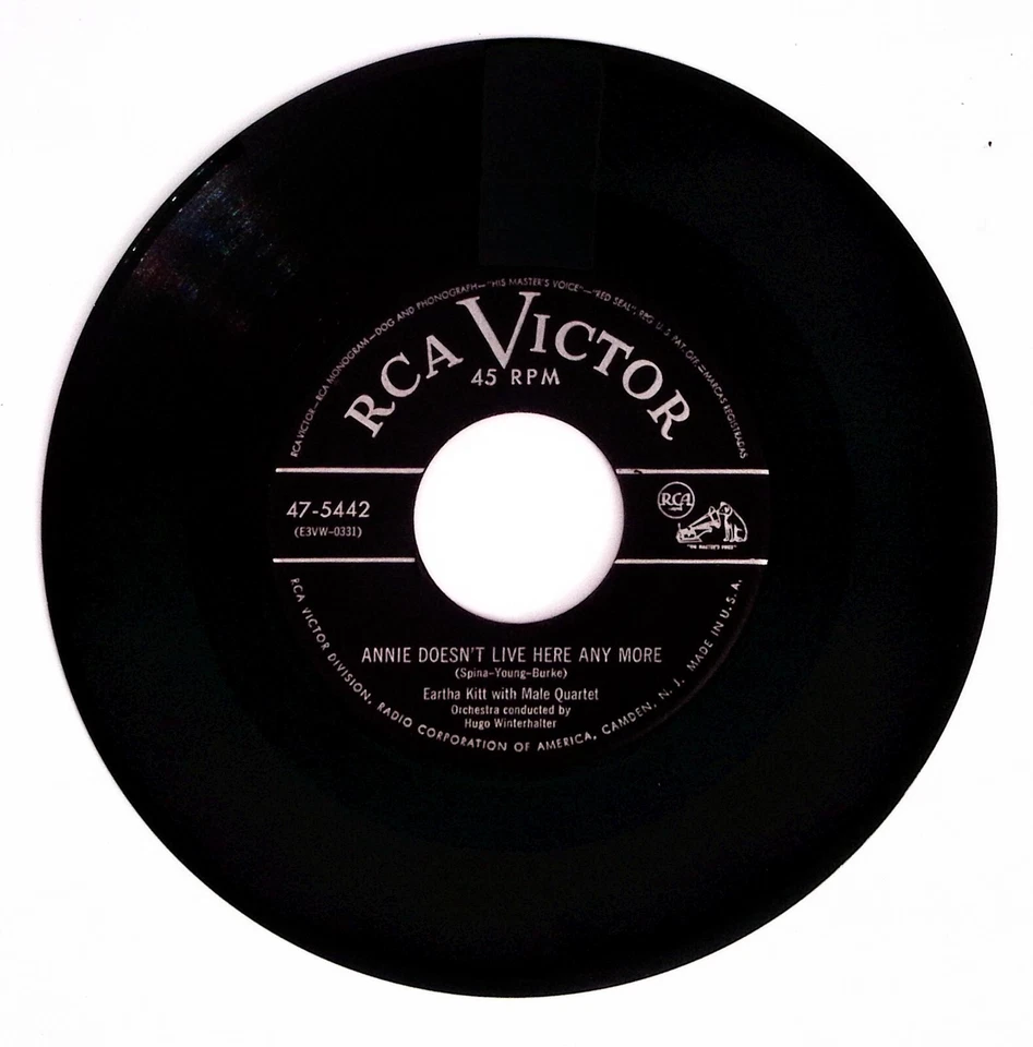 EARTHA KITT I WANT TO BE EVIL/ANNIE DOESN'T LIVE HERE ANY MORE VINYL 45 71-93 Foto 3 de 3