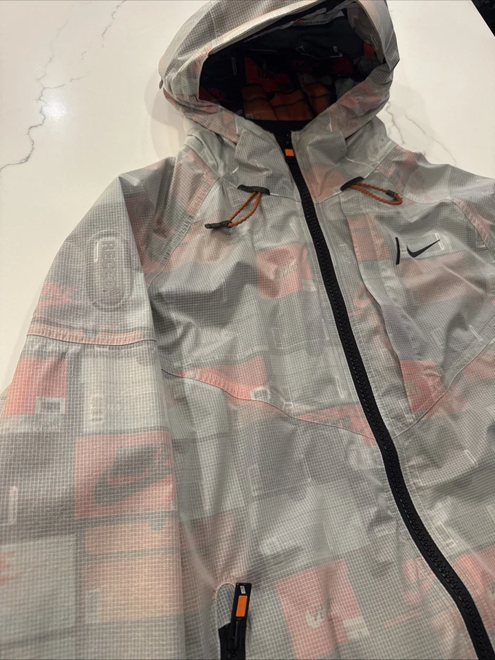 Super Rare Nike Snowboard Jacket Size L - Image 3 of 4