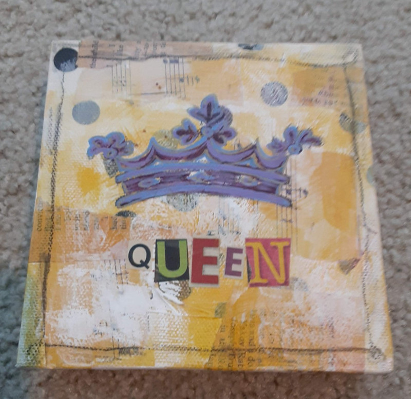 Wall Decor - Queen - 5 x 5 - Great Condition - 2010 jaya - wall  art