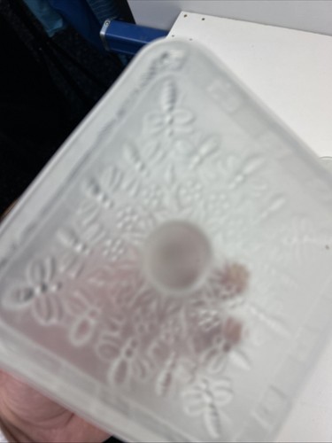 Vintage Tiara Indiana Frosted Glass Honey Bee Hive Footed Candy Dish Box W/ Lid - Picture 4 of 8