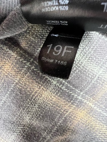 Kuhl Dillinger Flannel Shirt Mens Medium Gray Plaid Long Sleeve Hiking 7186 FLAW - Picture 6 of 11