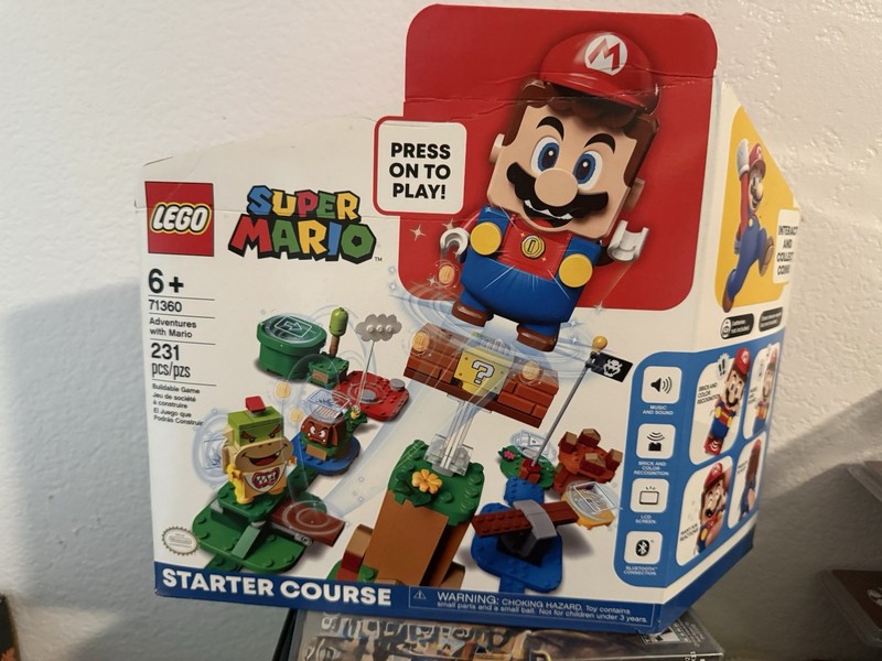 LEGO Super Mario: Adventures with Mario Starter Course (71360)