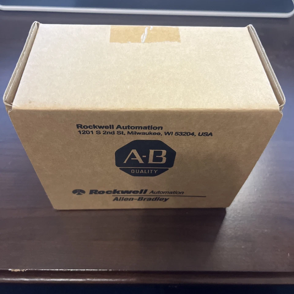 Factory Sealed AB 1769-PA4 CompactLogix Power Supply Module 1769PA4 - Imagen 4 de 4