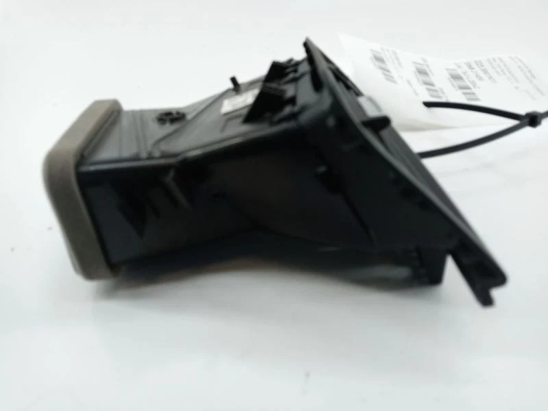 BMW 550i 2011 pasajero ventilación de aire derecha fabricante original usado probado 16828110  Foto 3 de 4