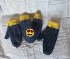 Unisex winter mittens Perfect for Valentines Day