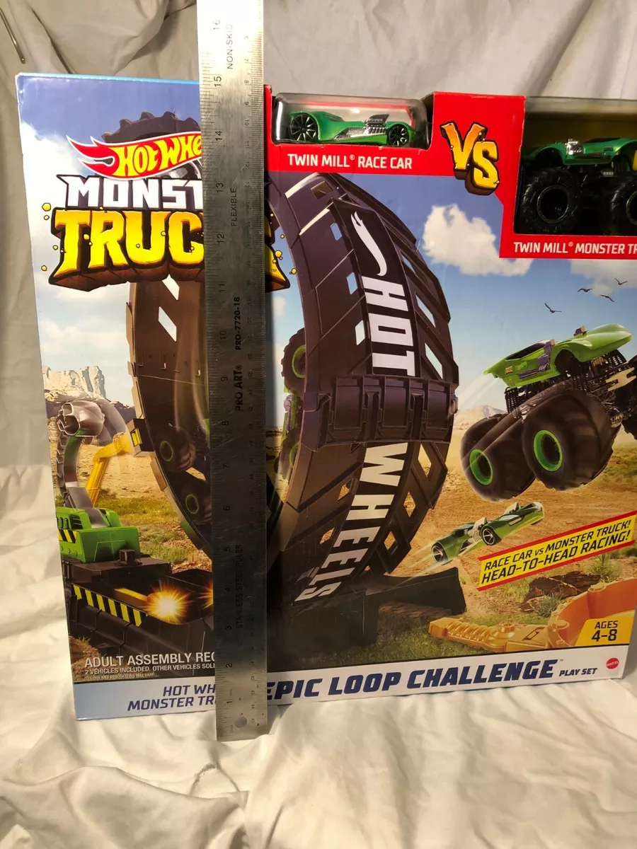 NIB Hot Wheels Monster Truck Epic Loop Challenge Play Set with Truck and  Car