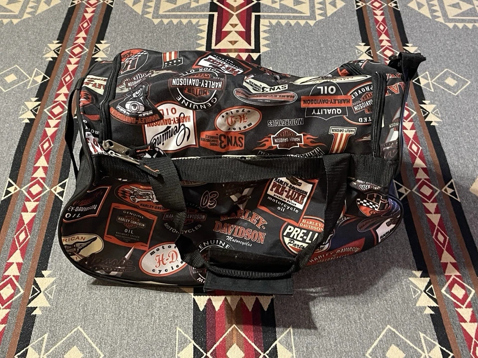 Bolsa de gimnasio Harley-Davidson azul con logotipo ligero AOP Foto 2 de 4