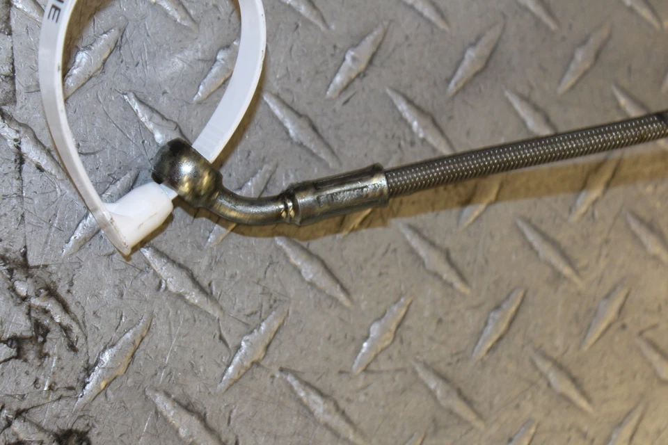 Mangueras de pinza de freno delantera Buell Lightning XB12S 2004 Foto 2 de 4