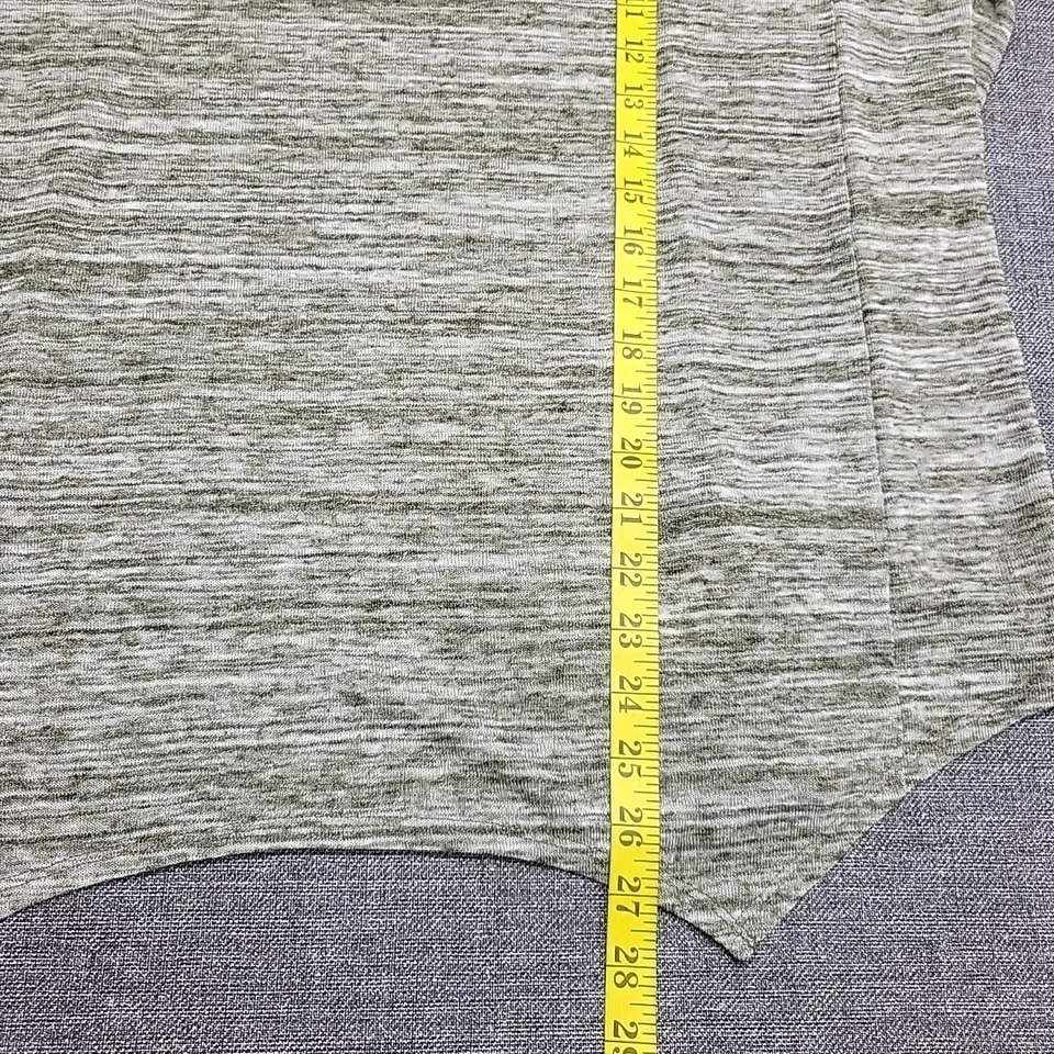 女式 V 领倦怠上衣中号橄榄色现代时尚 T 恤 — 第 3/4 张图片