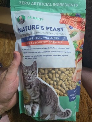 Dr Marty Natures Feast Fish & Poultry Freeze-Dried Cat Food For Adult Cat 12 oz