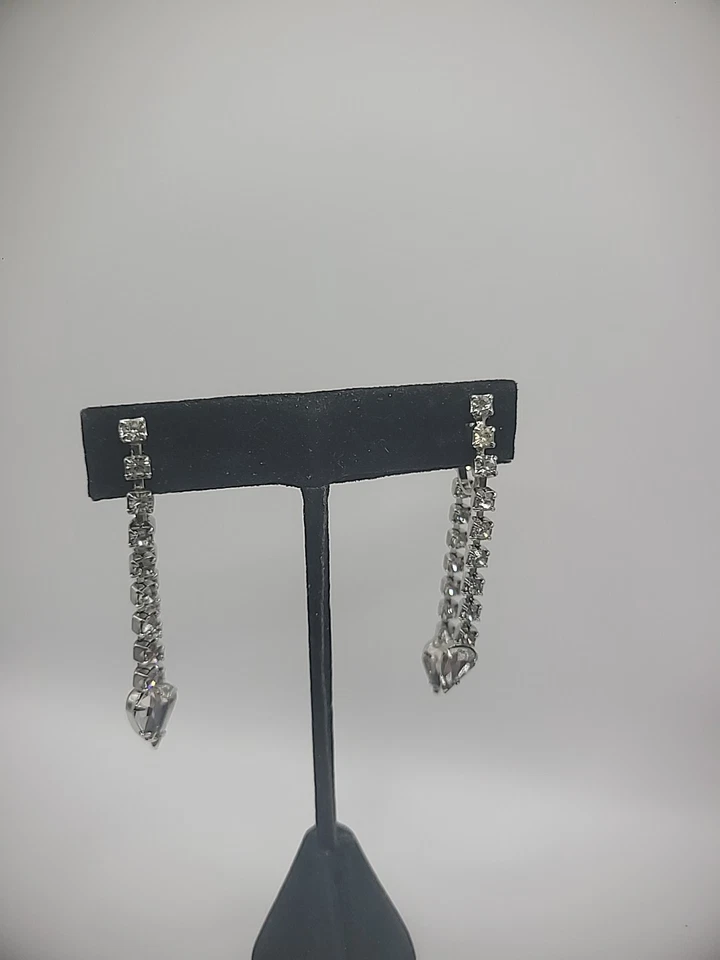 Brincos vintage pendurados na frente e atrás com clipe em cristais joia com gota rasgada - Imagem 4 de 4