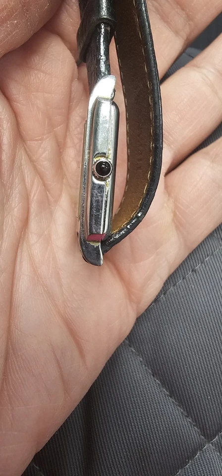 蒂芙尼坦克手表女式23毫米白色表盘钢制原装皮革表带 — 第 2/4 张图片