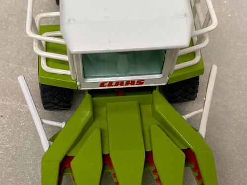 1/50 scale Gama 2333 Claas Jaguar 600 series forage harvester Feldhacksler - Picture 8 of 18