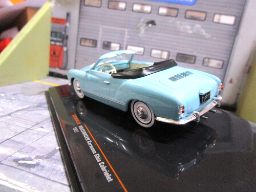 VW VOLKSWAGEN Karmann Ghia azul 1957 CLC563 IXO 1:43 - Imagen 3 de 4
