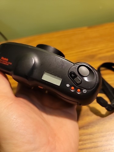 Kodak Star 35Z Black Auto Exposure Auto Focus 35mm Film Point & Shoot Camera - Picture 10 of 11