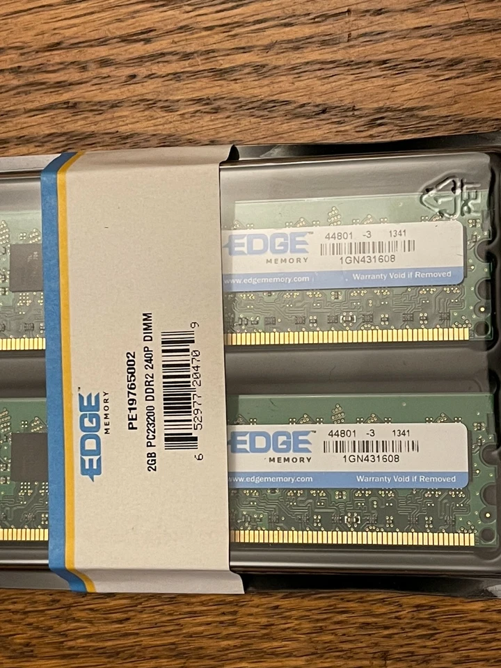 NEW  EDGE Memory 2GB PC2-2400 DDR2 2RX8 244Pin Mini  - Image 2 of 3