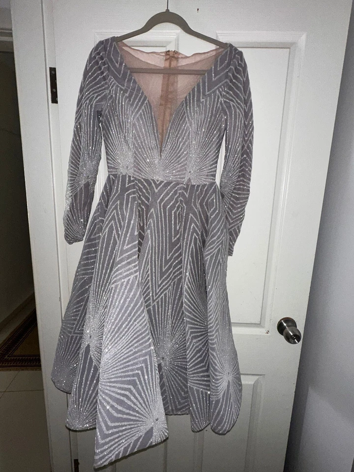 the doll house vestido formal midi plateado talla 10 Foto 3 de 4