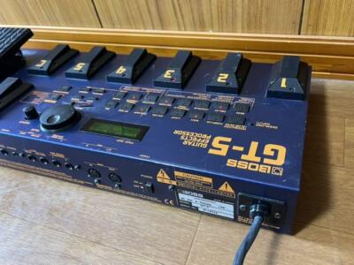 Boss Multi Effects GT-5 Guitar Effect Processor Pedal Main body
