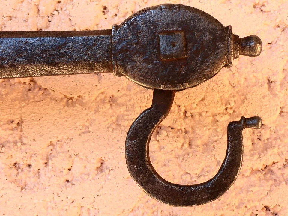 BALANCE A FLÉAU FORGÉE XVIIe DÉCORÉE old tool / outil ancien très rare (n°16) - Photo 2/4