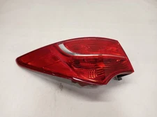 Driver Tail Light SWB Sport Incandescent Bulb Fits 13-16 SANTA FE 5735807