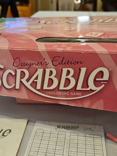 Designer's Edition Scrabble Crossword Game Pink Rotating Toys R Us 2008 Hasbro - Picture 22 of 22