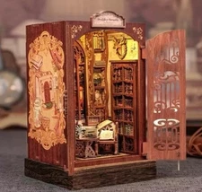 DIY Miniature Book Nook Kit with Light Bookshop Memories Dollhouse Cutebee NEW!
