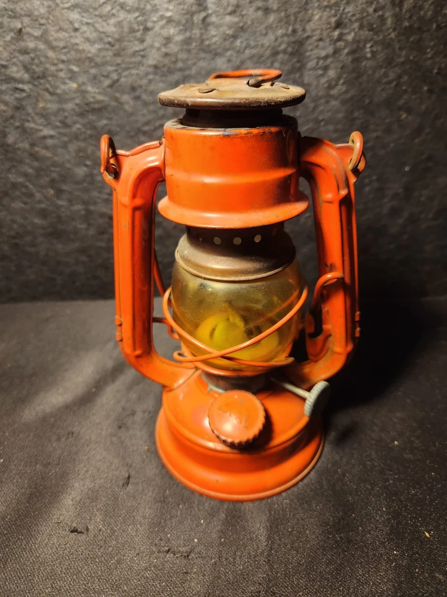 VINTAGE- Winged Wheel Red Kerosene Lantern w/ Yellow Glass- No.350